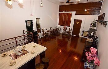 Отель Hainan House Джорджтаун Экстерьер фото